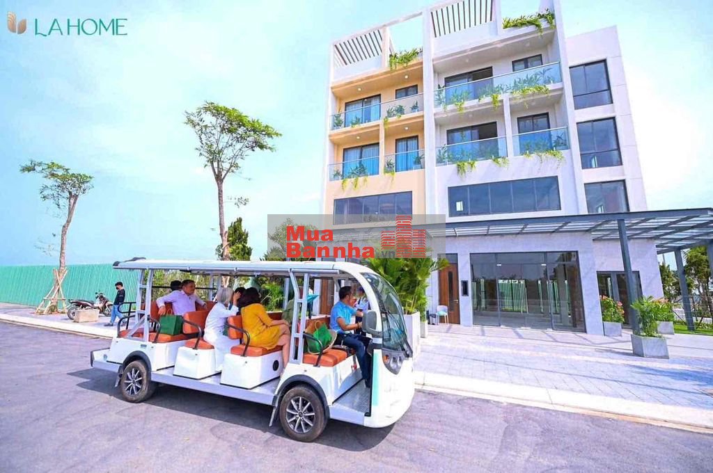 NHÀ PHỐ VƯỜN LIỀN KỀ 1 TRỆT 3 LẦU GIÁ CHỈ 3,699,000,000