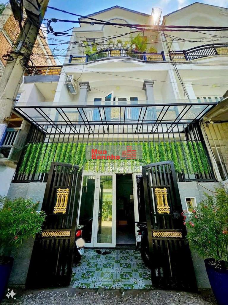 CẦN BÁN NHÀ TX13_ HẺM 5M XE HƠI VÔ THOÁI MÁI