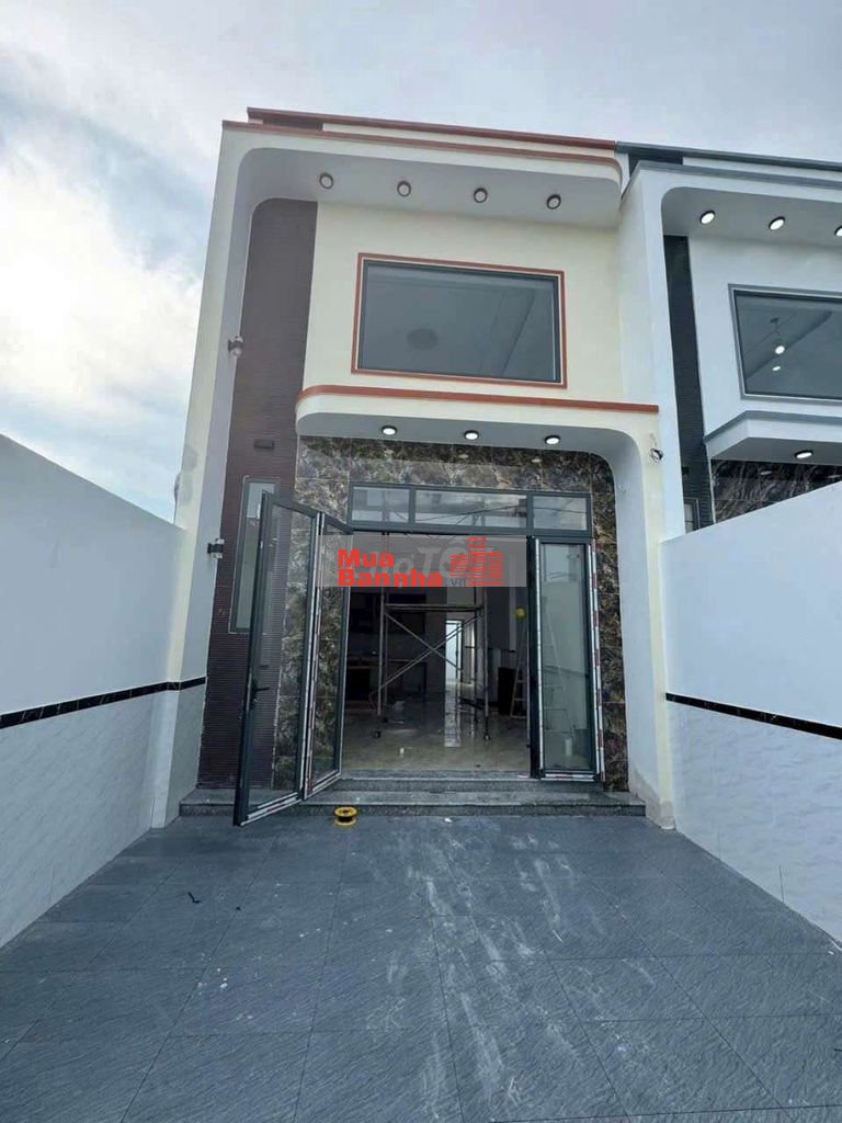 Bán cặp nhà 5 x 20 Mới xây sạch đẹp,hẻm 6m gần chợ Xuân Thới Thượng