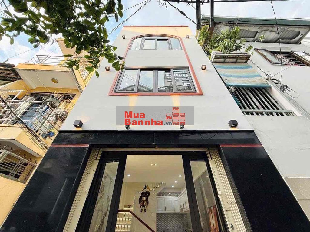 Cần bán gấp nhà Sư Vạn Hạnh. Phường 12. Quận 10. Giá 3 tỷ 690