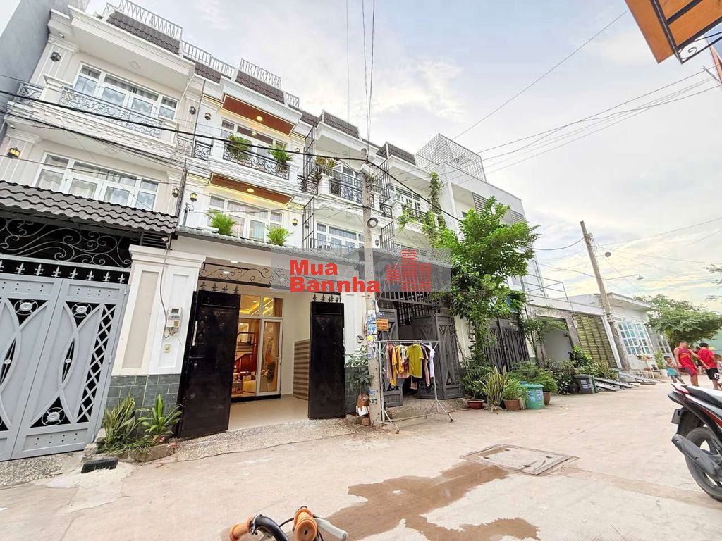 Nhà đẹp gần ubnd P. An phú đông mới