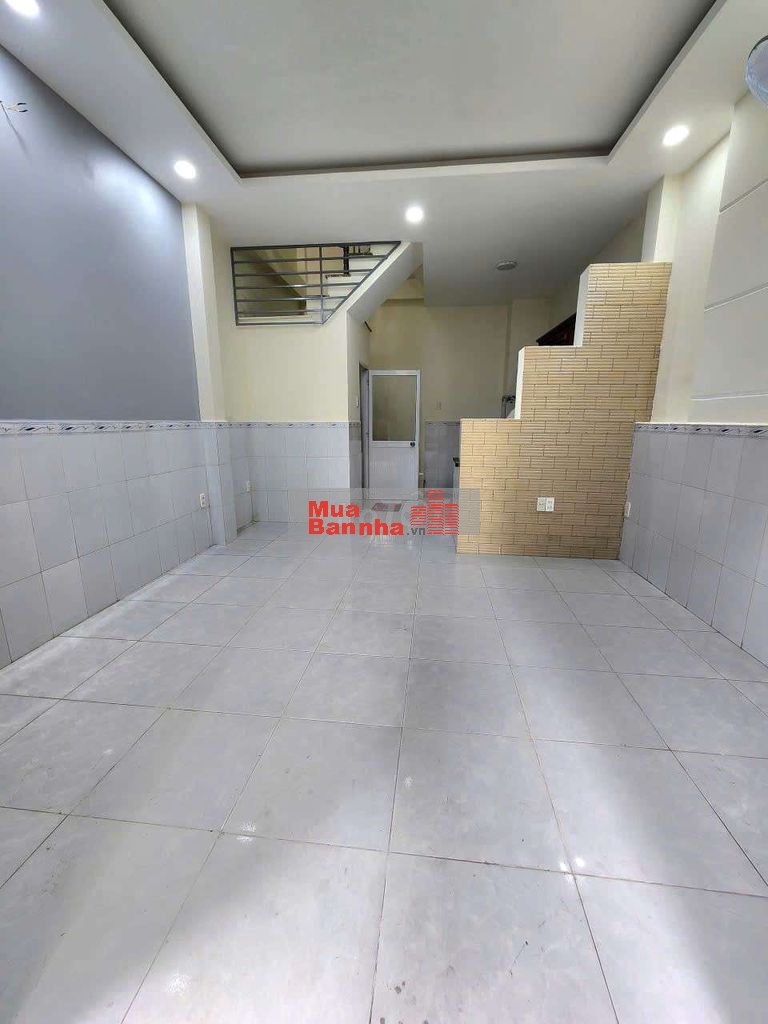 Bán nhà 2lầu, 3pn, 3wc, 1st, dt4x8, đường trần xuân soạn, 4ty5