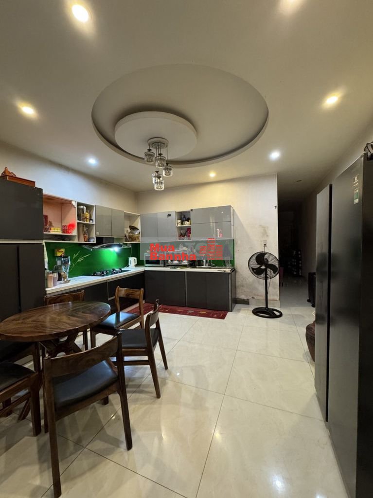 SIÊU PHẨM THANH TỊNH - TRỤC 10M5 – SÁT NAM TRÂN – ĐỐI DIỆN BẾN XE