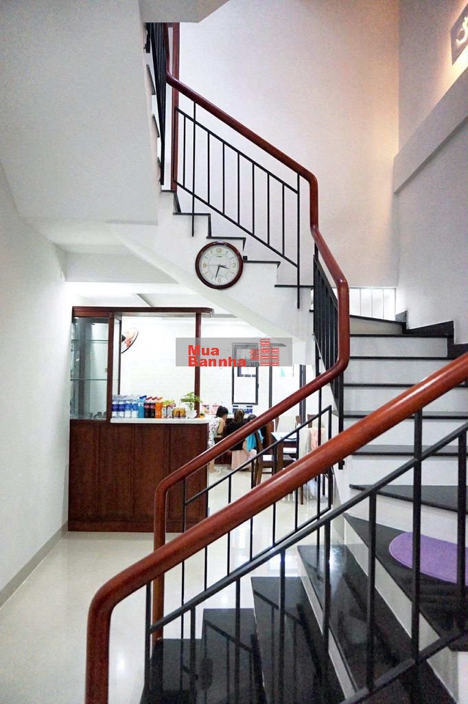 cần bán nhà gấp