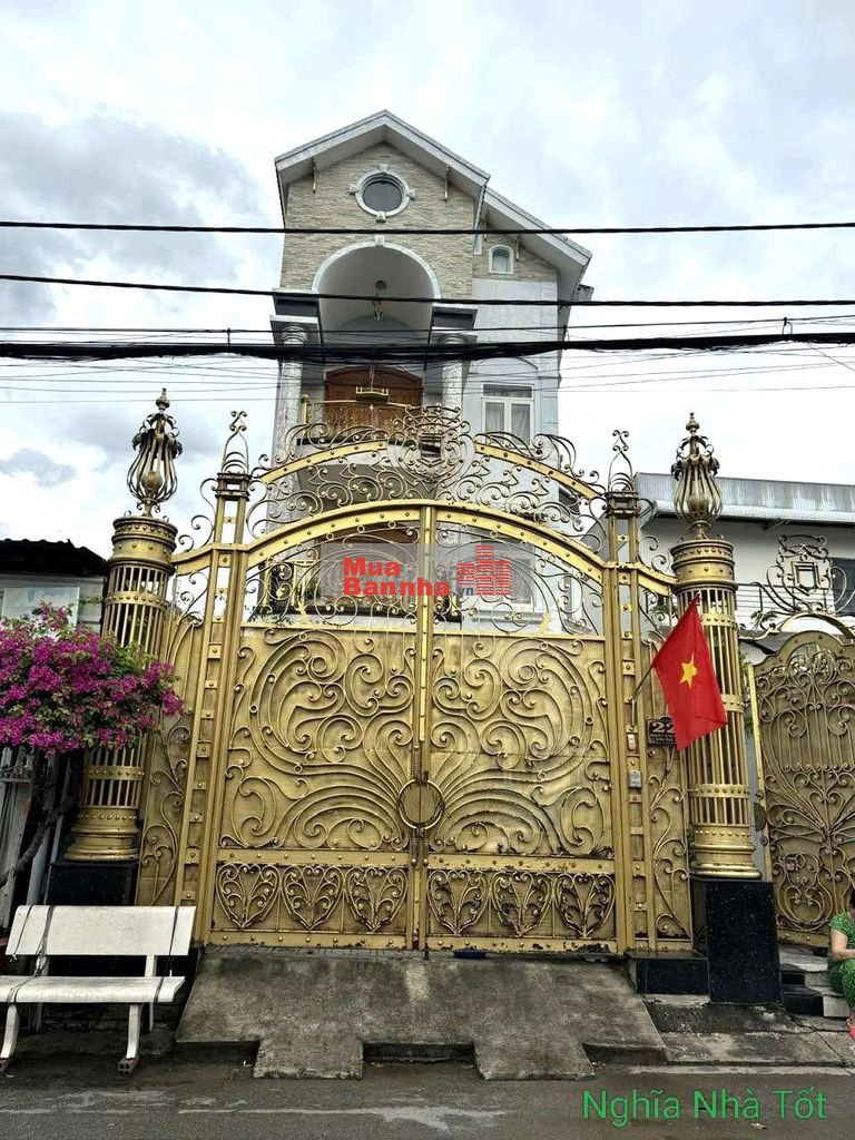 Biệt thự 1T2L mặt tiền đường số – gần ngã 3 Lò lu, DTSD 290m2 HC