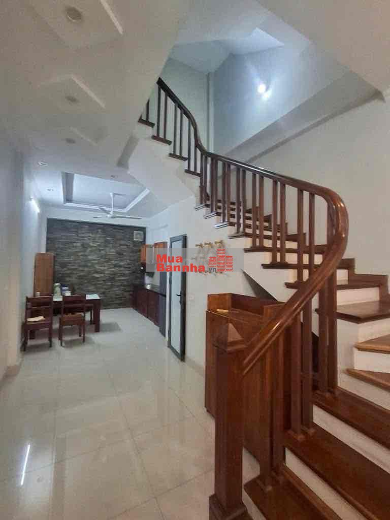 bán nhà 3 tầng dân xây chắc chắn hàng xóm vin cổ loa, cầu tứ liên