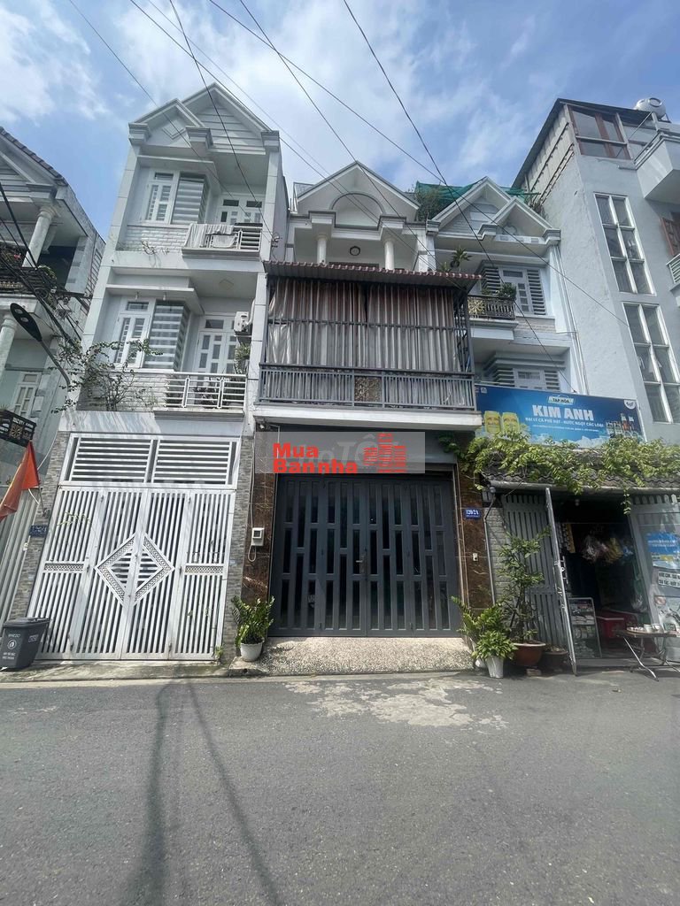 Nhà chính chủ đang ở, cần bán nhanh cho người có thiện chí mua