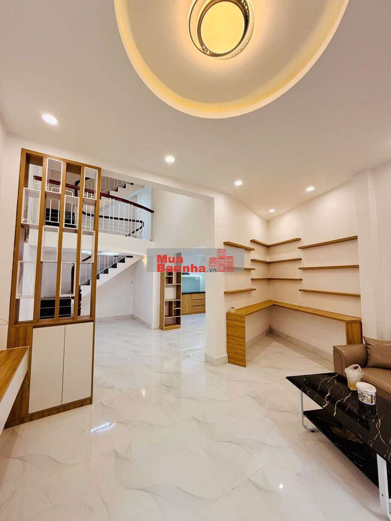 Nhà cần bán. Trệt lửng 2 lầu. Nở hậu 7m. Giá 8,05 tl