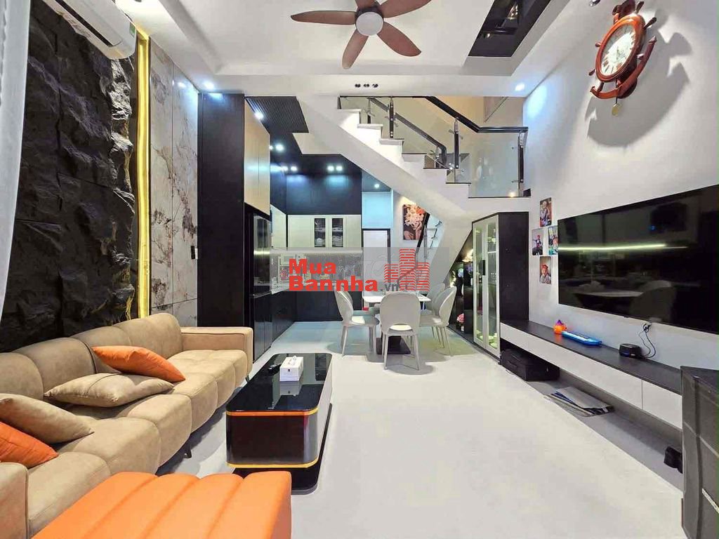 Bán nhà 3 tầng kiệt Hoàng Diệu trung tâm Hải Châu, Đà Nẵng