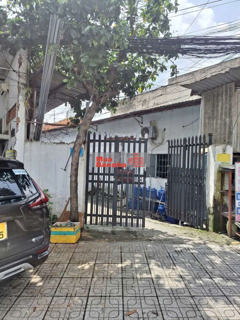 Nhà cấp 4 ngay ký túc xa khu A làng đại học quốc gia p. Đông Hòa