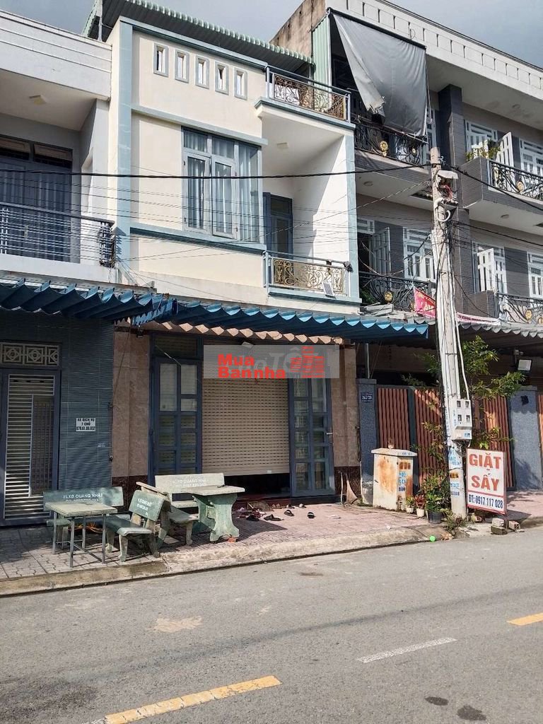 Ra nhà một lầu một trệt một Tum tại thành phố Hồ Chí Minh Thuận Giao