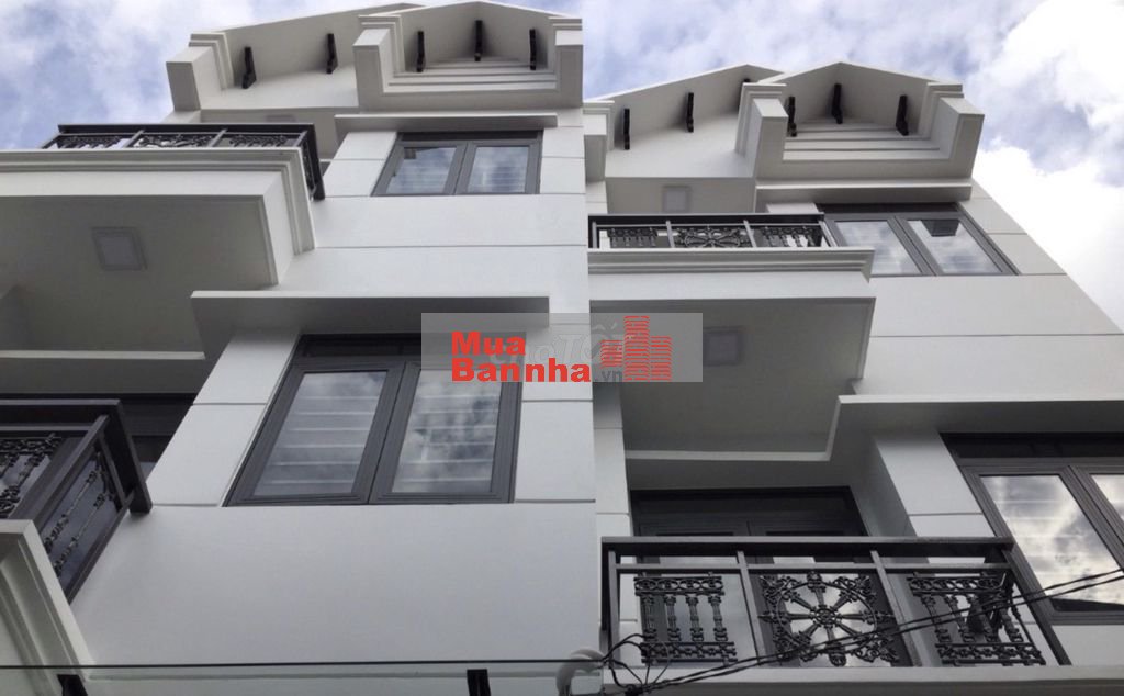 CHDV ÂU CƠ TÂN BÌNH - 8PN - NHỈNH 13T - NGANG 6,5M - NỞ HẬU