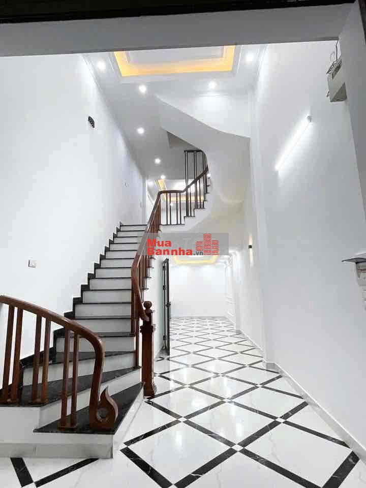 Bán nhà 41m Mt4m 5Tầng 4 Ngủ Giá 7,5tỷ: Tựu Liệt, Bằng B, Ô Tô Qua Nhà