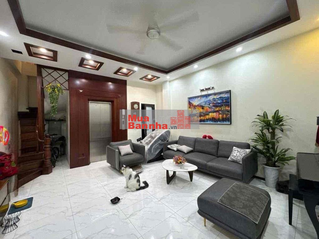 TÂY HỒ Ô TÔ VÀO SÂN 68m RỘNG 4m NHÀ 3 TẦNG 10 Ty 5