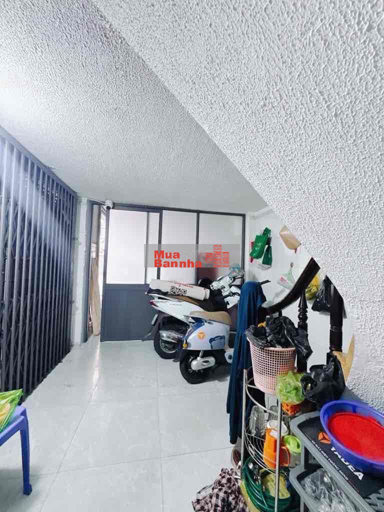 Nhà Mặt Tiền Tôn Đản