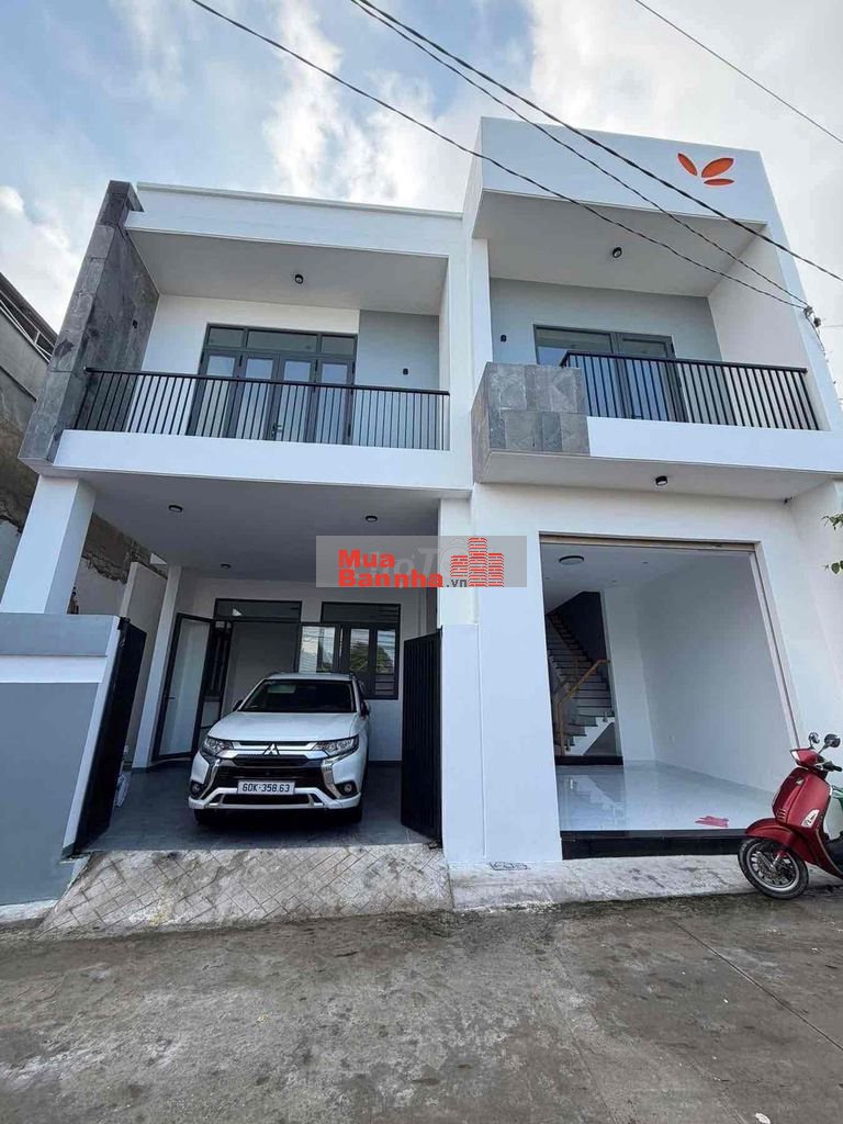 Bán cặp nhà Tân Hiệp đường thông tứ phía sổ riêng giá tốt đường ô tô