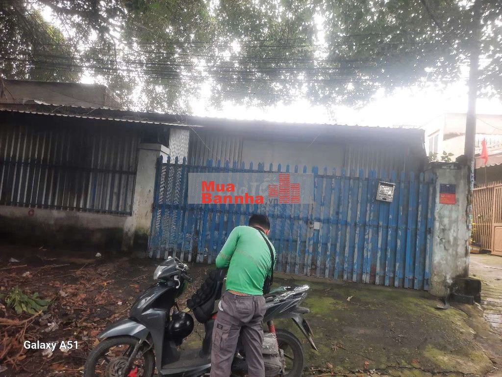 BÁN CĂN NHÀ CẤP 4 10X17 ĐƯONG XE TẢI 7M TIỆN XÂY BIỆT THỰ Ở BUÔN BÁN