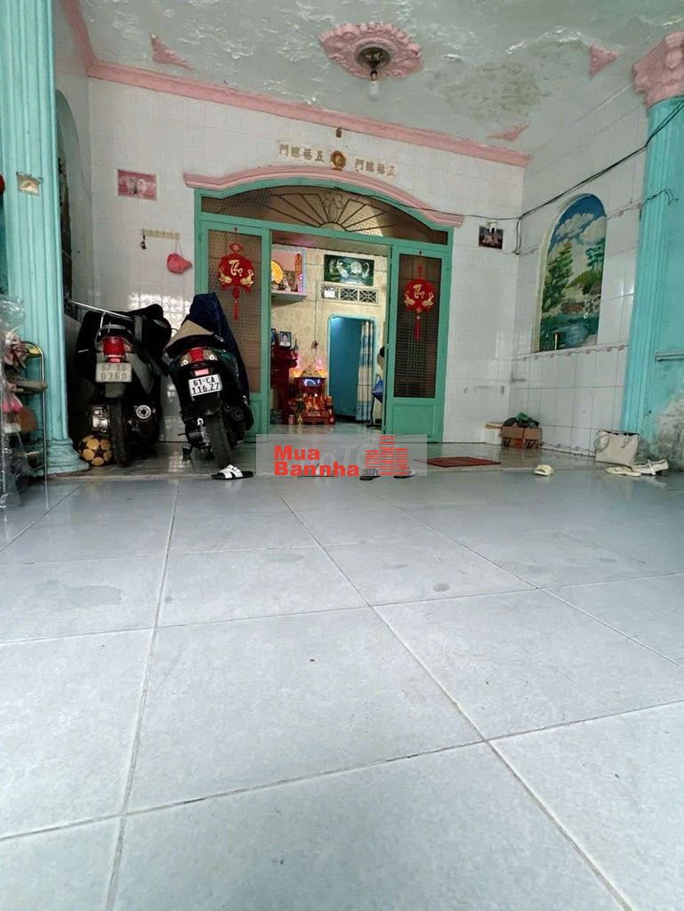 Nhà cấp 4 kế bên chợ Xóm Nghèo và kcn Sóng Thần, phường Dĩ An,TP Dĩ An