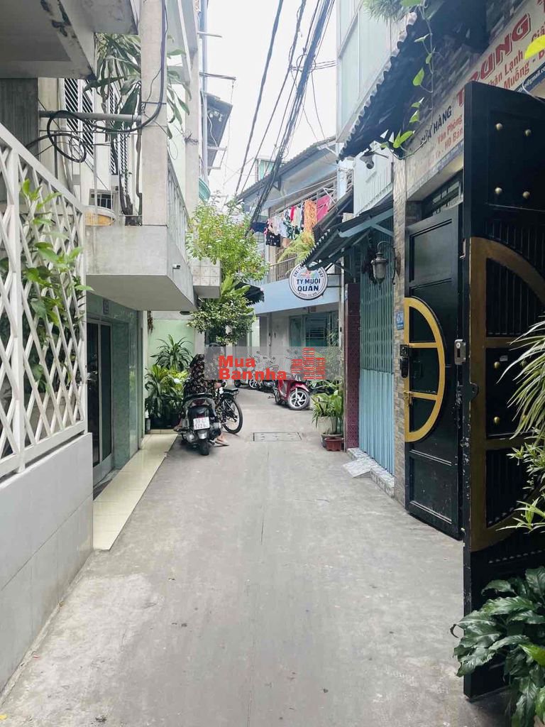 Bán nhà chính chủ Phạm Hùng, Quận 8, 85m2, 2 tầng, hẻm thông.