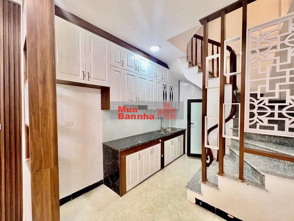 Nhà mặt ngõ ô tô đi ngõ thông các ngả