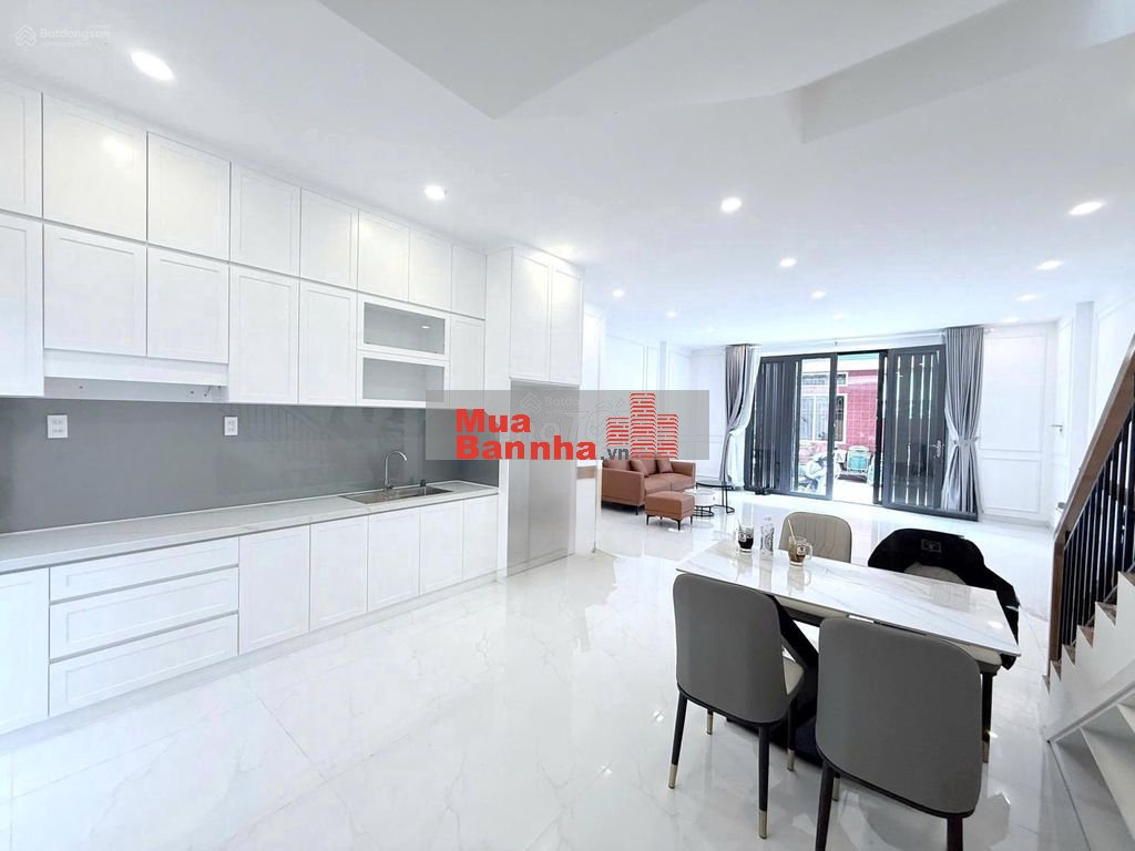 Biệt thự tân cổ điển HXH Lạc Long Quân F.Tân Hòa ,6x11,2 lầu st 8,5ty