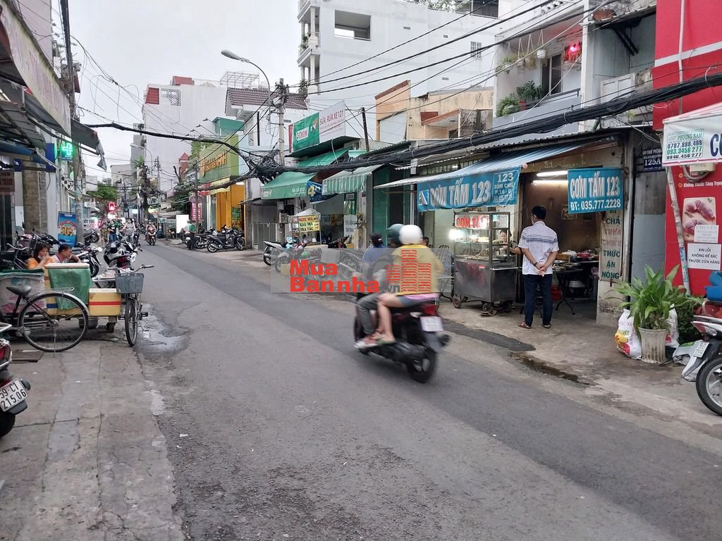 Bán nhà mặt tiền Xóm Chiếu kinh doanh mua bán sầm uất