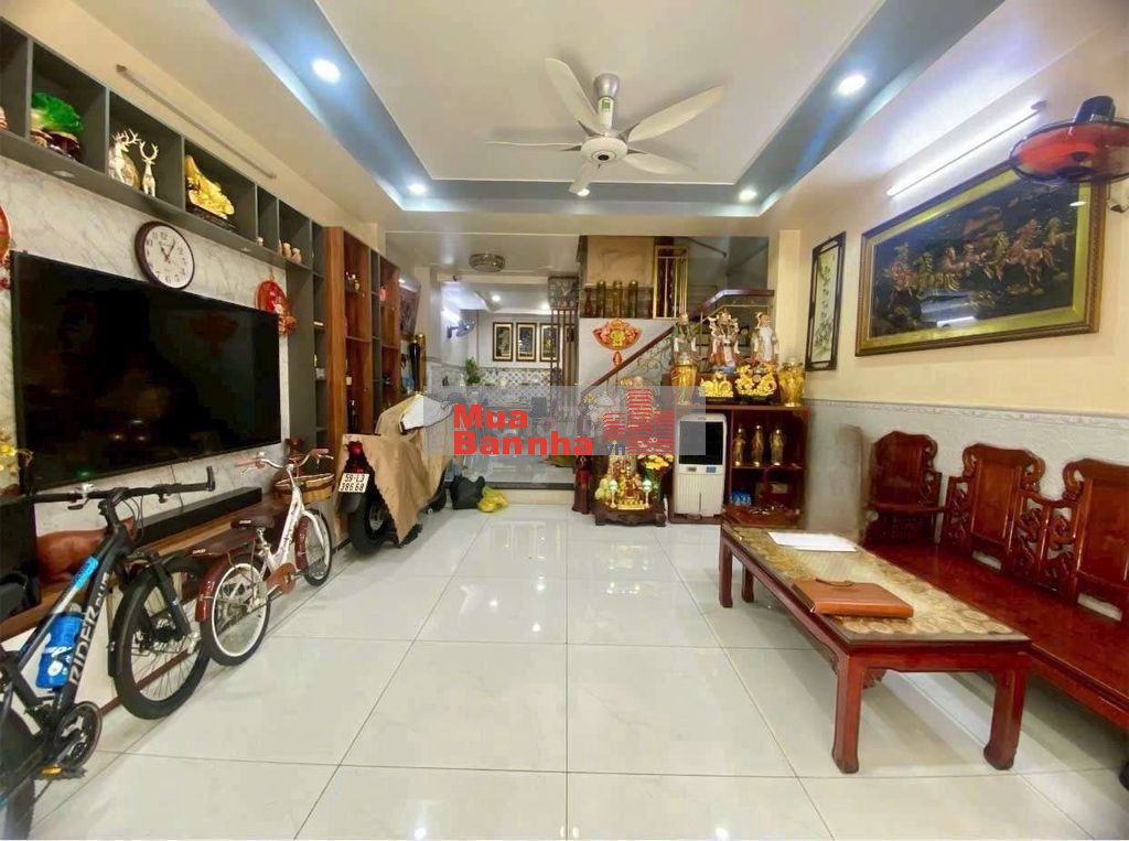 NHỈNH 10 TỶ , 60m2 , 5 TẦNG , NGANG 5m , HXH ,  E.TOWN . P13 TÂN BÌNH