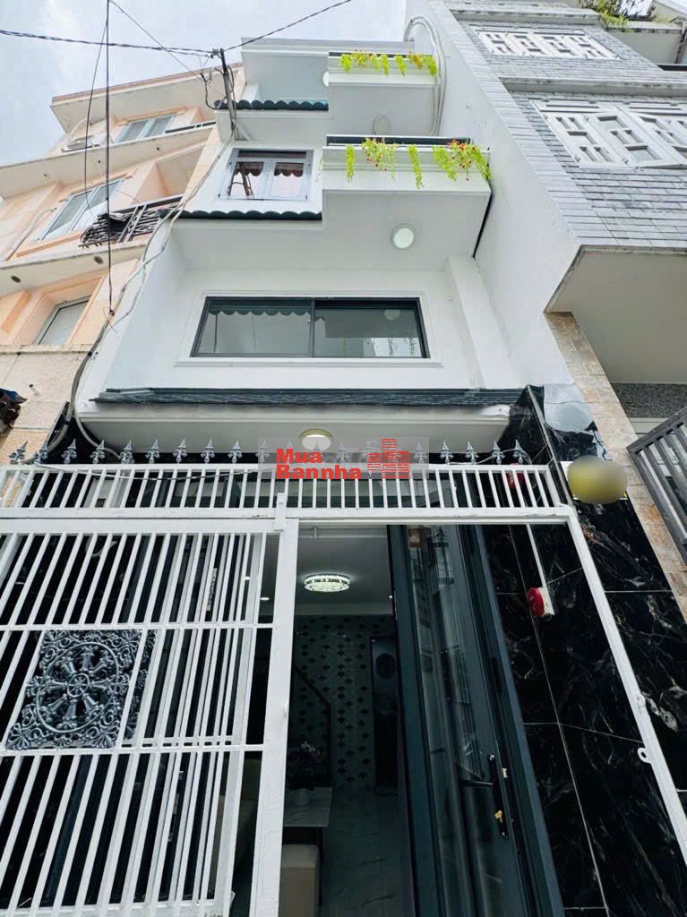 Phan Xích Long - 4 Tầng, 3 PN, 3 WC - Tặng Full Nội Thất - 4.x Tỷ