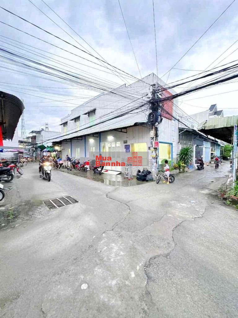 NHÀ LẦU GIÁ RẺ VỊ TRÍ CỰC ĐẸP