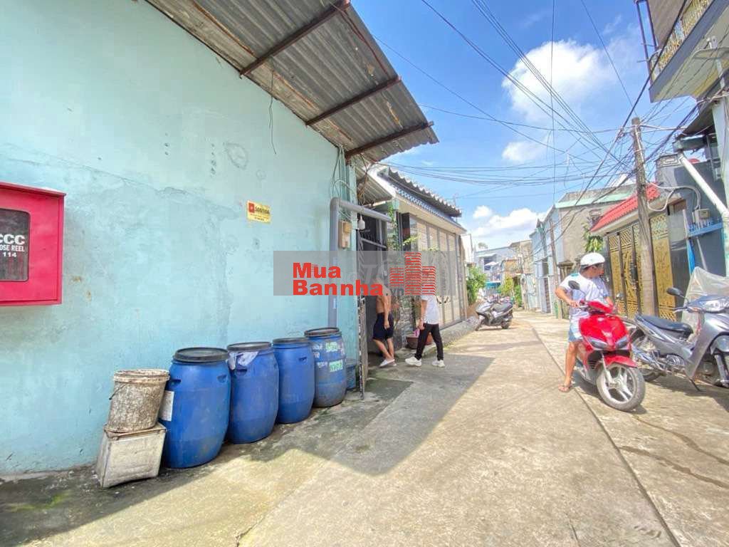 Bán 2 dãy nhà trọ 180m2 thổ cư. lê văn việt. Ngang 10m. Giá 7.8750 tỷ