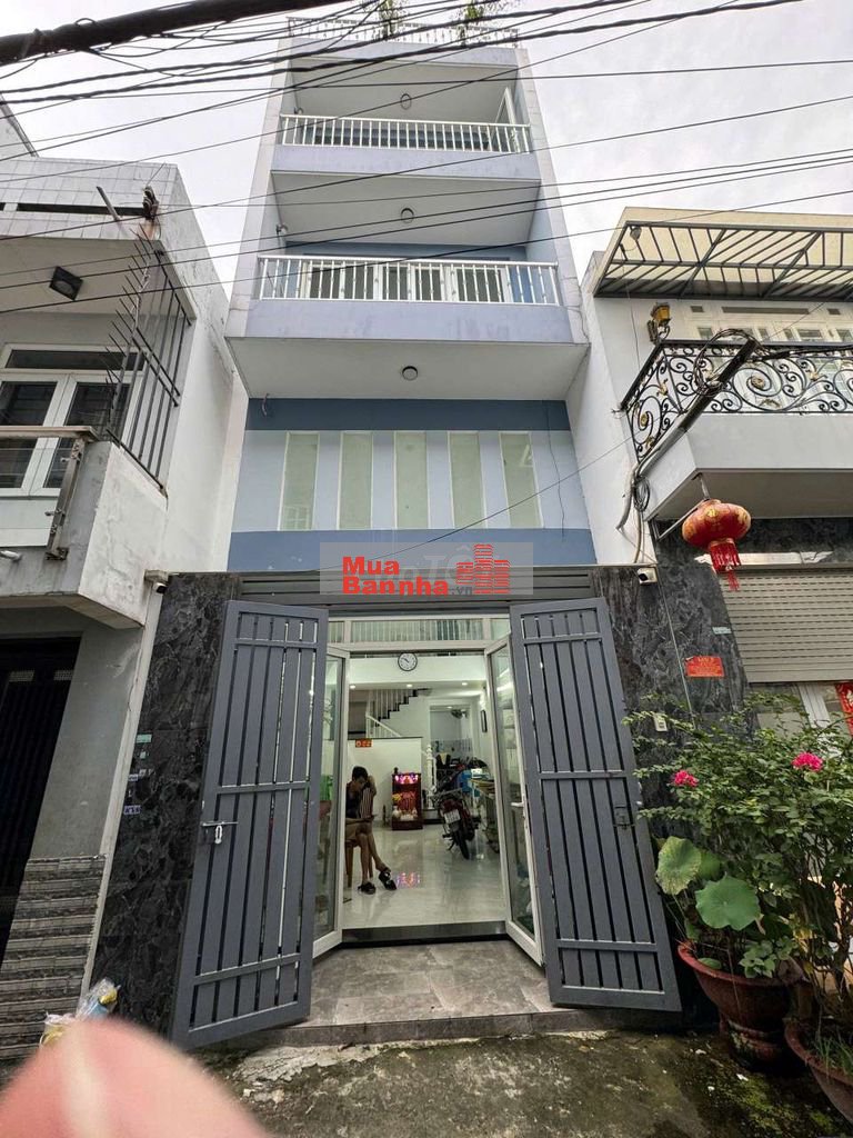 Cần bán nhà đường 783 Tạ Quang Bửu P4, Q8 4,1x15m 3 lầu + St sổ hồng