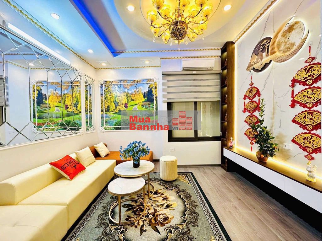 Phố víp! Hoàng Hoa Thám, sát phố, ngõ ba gác, nhà dân xây đẹp, ở ngay.