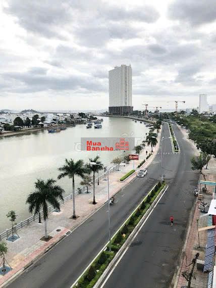 Khách sạn view trực diện sông bờ kè Hà Ra cạnh khu căn hộ cao cấp