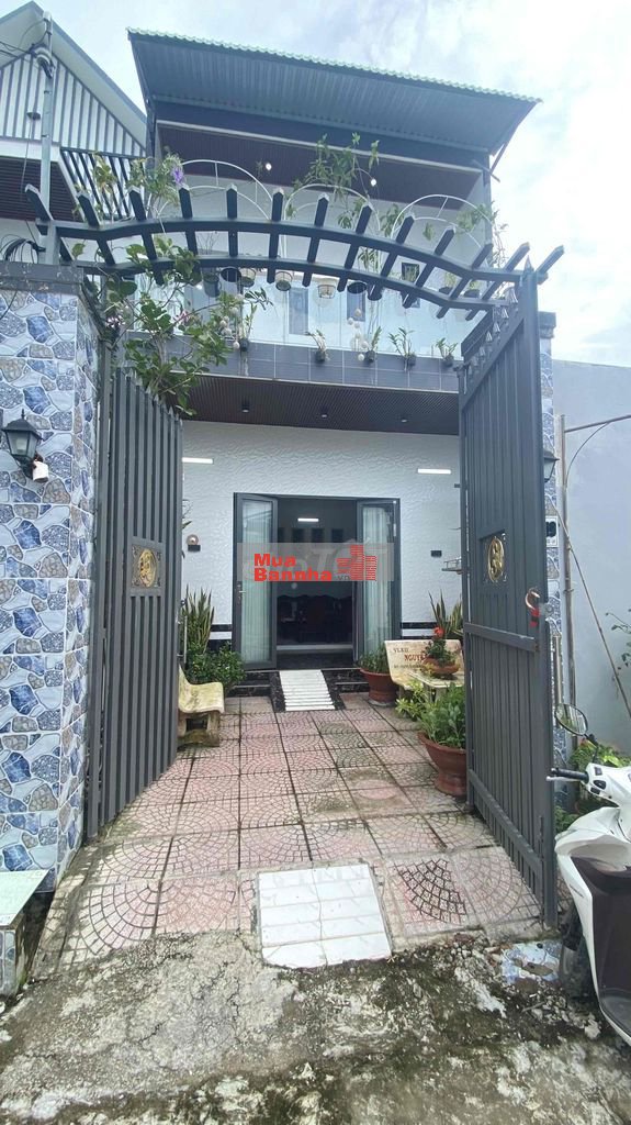 Bán nhà 1 Trệt 1 Lầu Long Phước Lộ oto