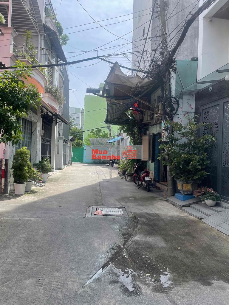 BÁN NHÀ ĐANG LÀM CHDV SẴN DÒNG TIỀN-HẺM XE HƠI THÔNG NGAY CHỢ TÂN BÌNH