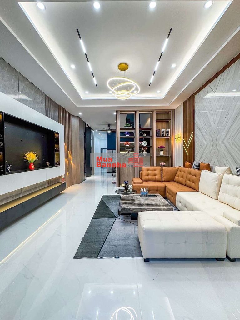 Cần bán nhà đường Láng,gần 5 trường đại học,gần phố,ngõ 3 gác, 45m2*5T