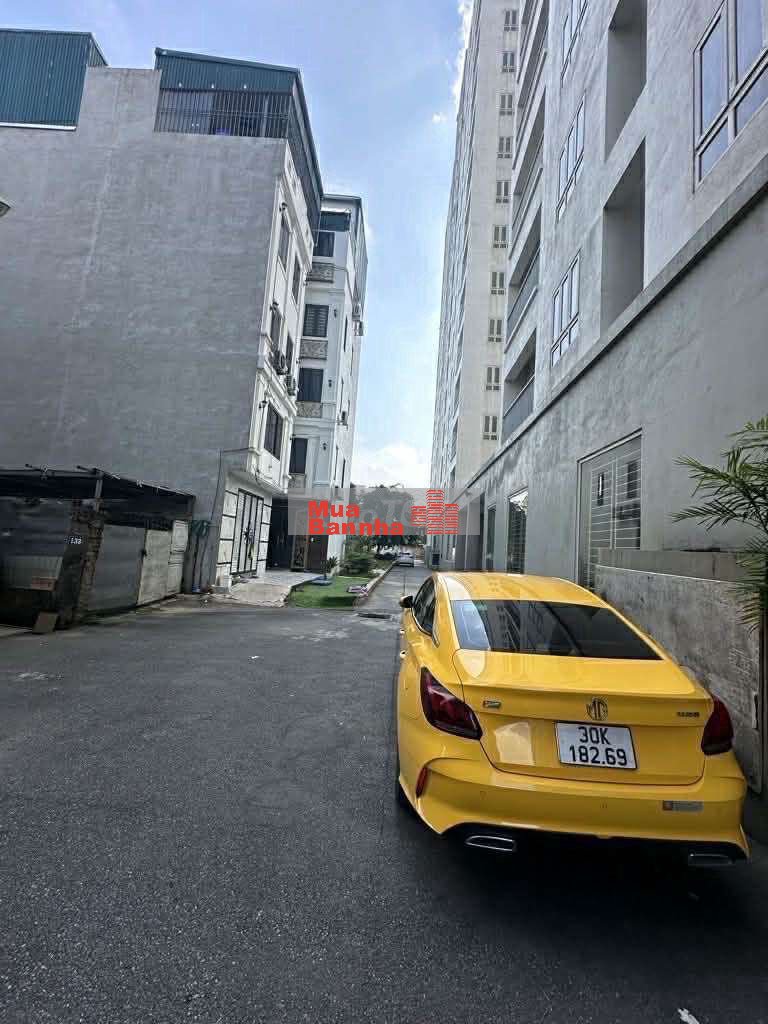 Cạnh Gamuda. 5 tầng, Ô tô đỗ vào nhà chỉ hơn 6 tỉ.