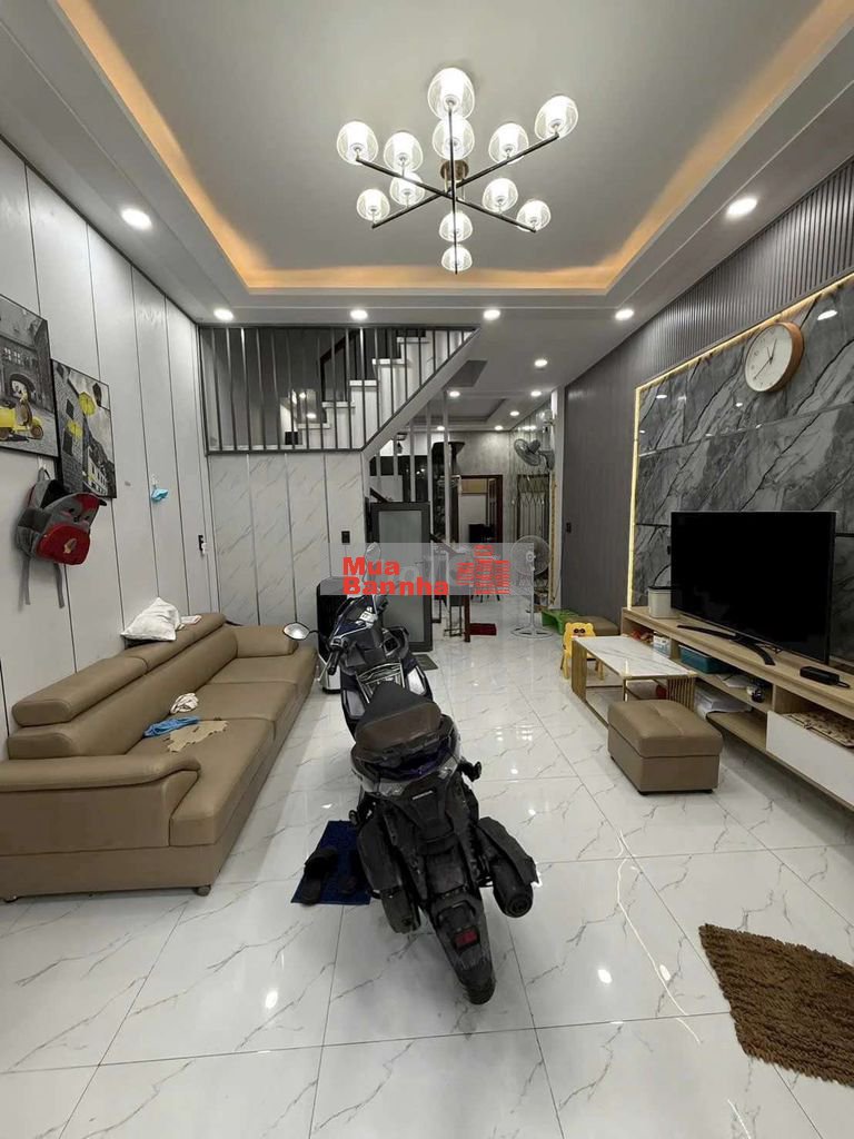 Gần vòng xoay phú lâm Q6, khu ẩm thực ăn uống. Nhà mới đi làm chỉ 5p