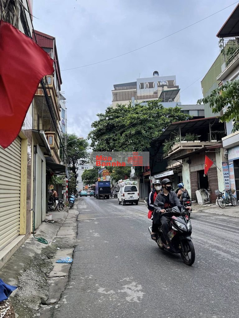 Đầu tư Tây Tựu 5 tầng 10 phòng cho thuê,ô tô đỗ cổng,gần trường, chợ