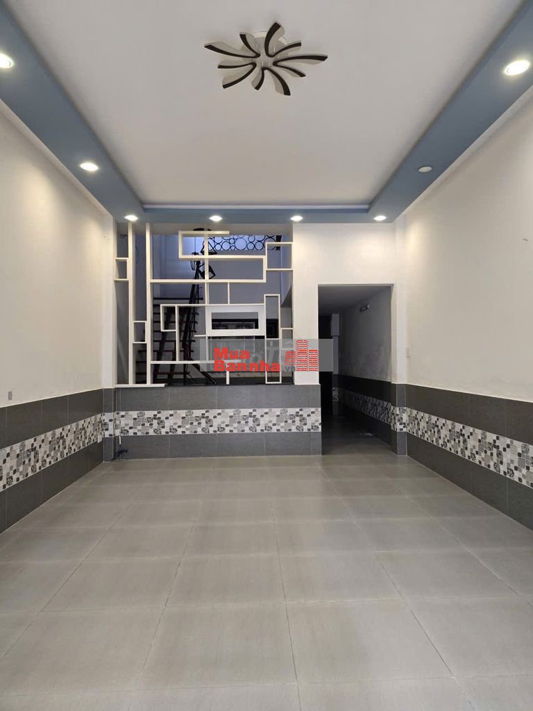 BÁN NHÀ 2 TẦNG KIỆT HOÀNG DIỆU GẦN CHỢ MỚI 100,6M2 ĐẤT