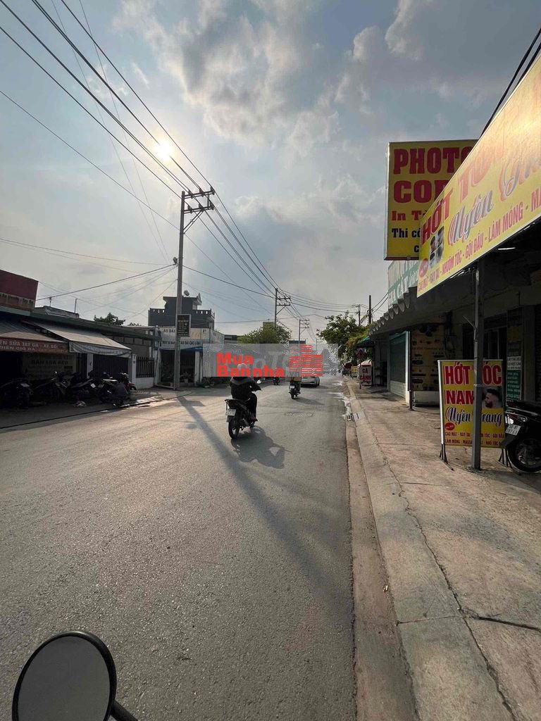 Chính Chủ Bán Nhà Mặt Tiền Phan Văn Hớn 5 x 35 Giá Siêu Rẻ 10,5 Tỷ