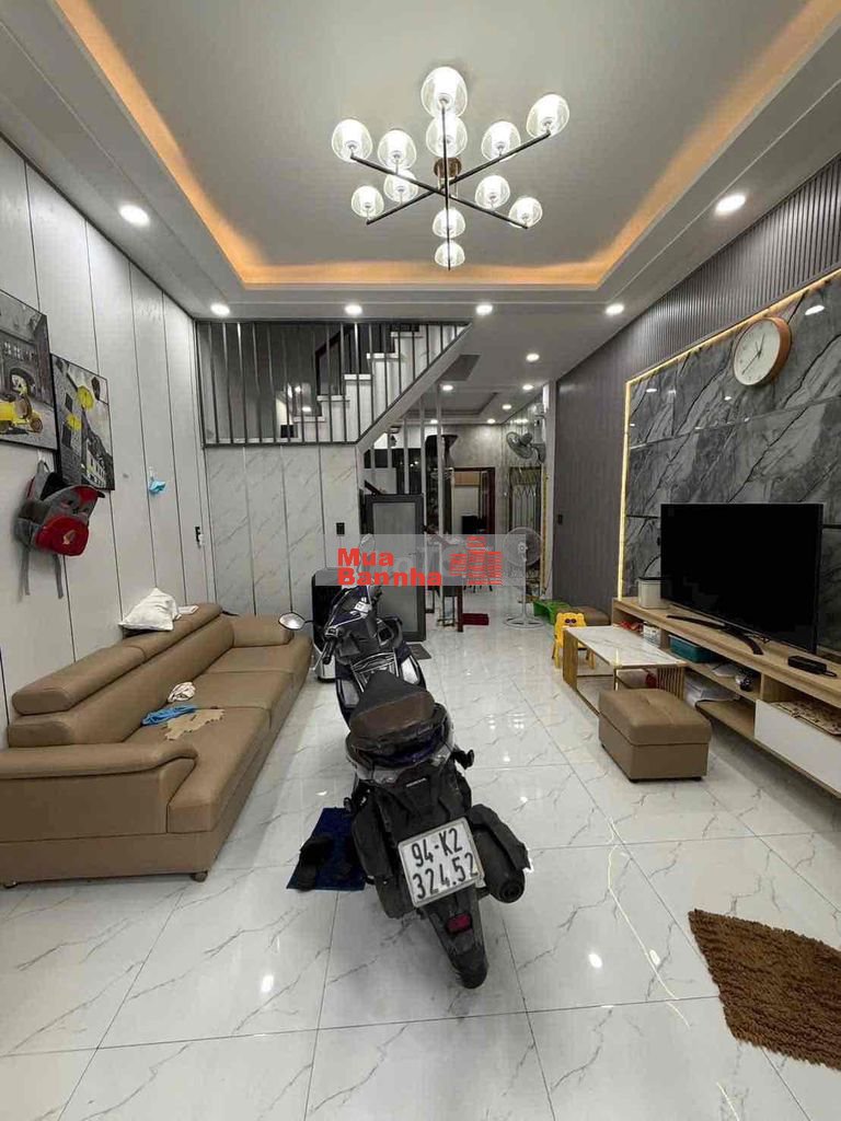 bán nha 1 lầy 3 PN nội thất xịn ngay chợ phú lâm hẻm oto