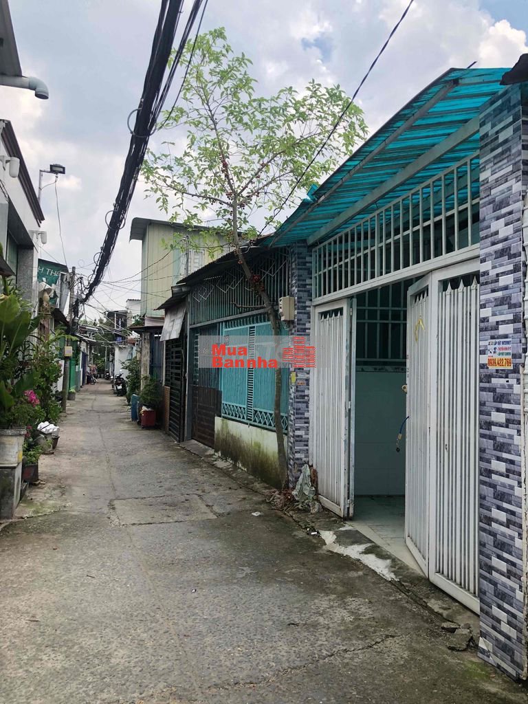 Nhà cấp 4 hẻm 360 Phạm Hữu Lầu, DT 4x25 có gác gỗ