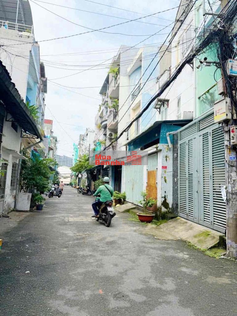 ban nha mặt tiền hem xe hoi phuong 14 go vấp