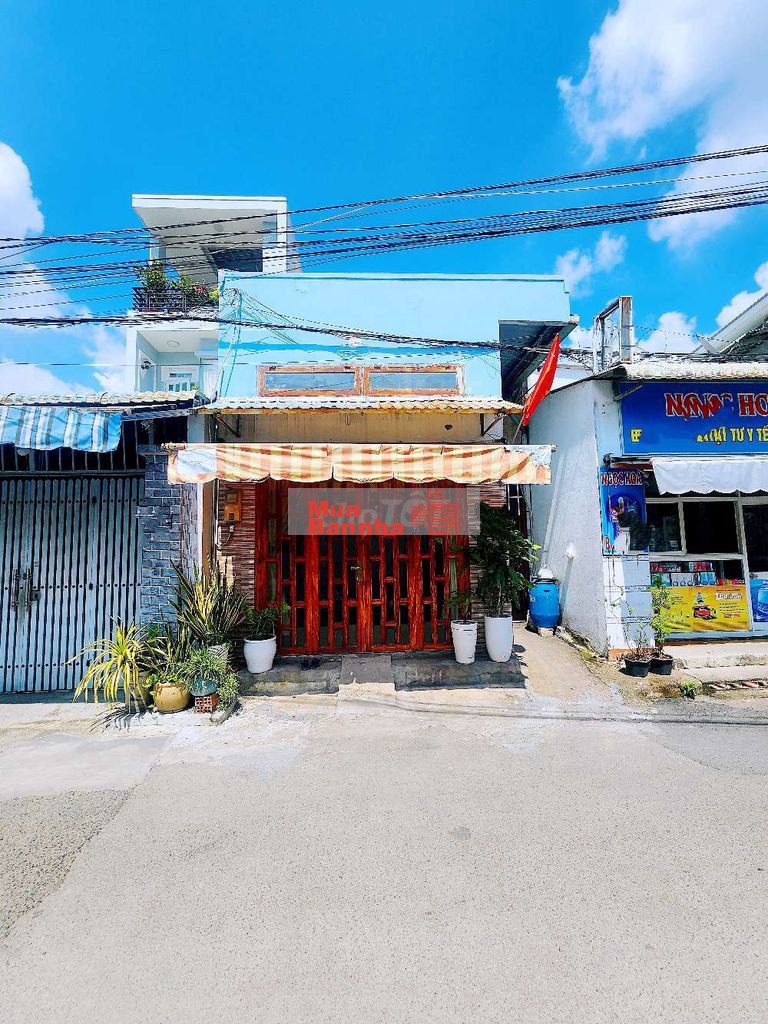 Bán mặt tiền kinh doanh 84m2, 1 kiot 3 phòng cho thuê, 8.6 Tỷ TL