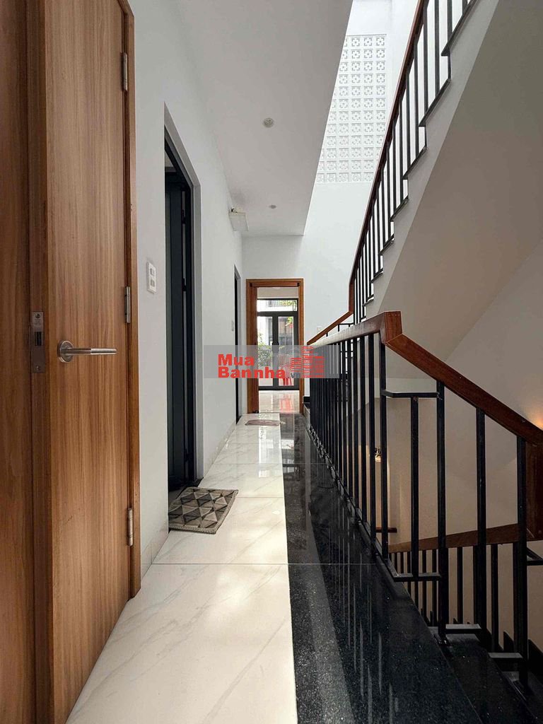 NHÀ 3 TẦNG ĐẸP NGAY TRUNG TÂM THỦ ĐỨC-68m2-NGANG4.5M-HẺM THÔNG-7TỶ HON