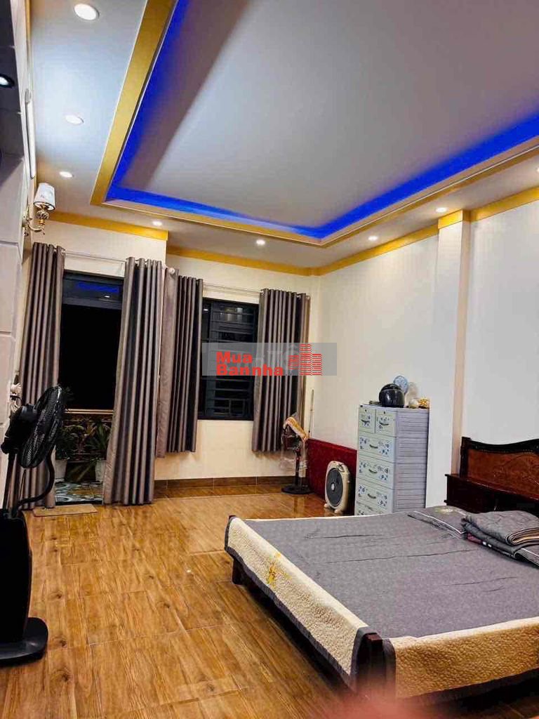 NHÀ 3 LẦU (4 x 17 ), ĐƯỜNG 14M, VỈA HÈ– KDC CAO CẤP, 4 ĐỒNG TL