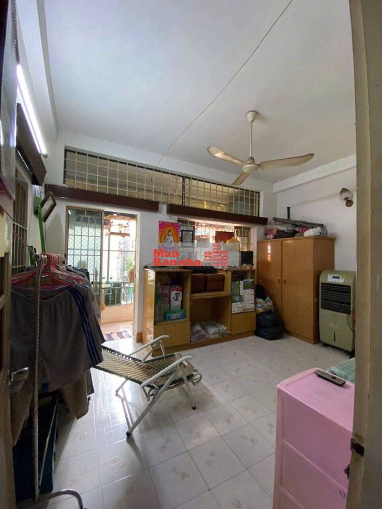 Kẹt tiền bán gấp nhà BHN, Giá 1.7 tỷ, SHR, hẻm xe hơi