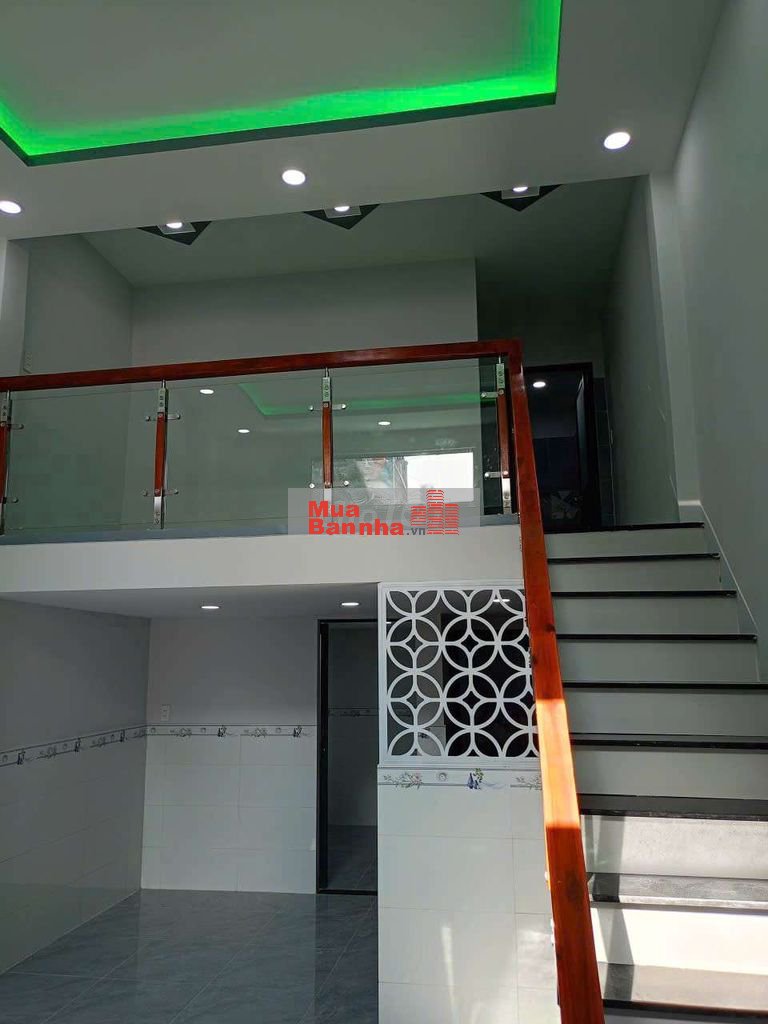 Nhà Vĩnh lộc ấp 1 gác lửng gần chợ