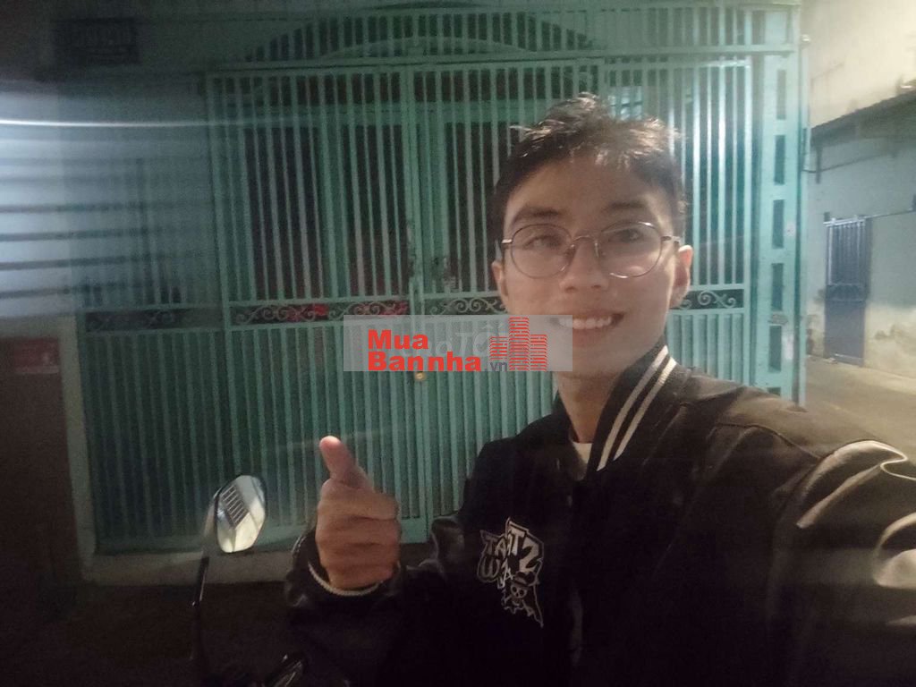 Bán Nhà Q12 Hẻm Xe Hơi Đậu Cửa, Sổ Hồng Riêng, Giá Rẻ 2.4 Tỷ